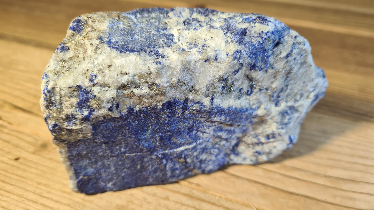 250.5g raw lapis lazuli stone