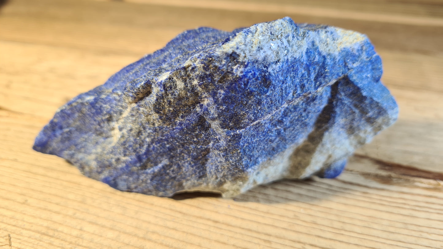 250.5g raw lapis lazuli stone