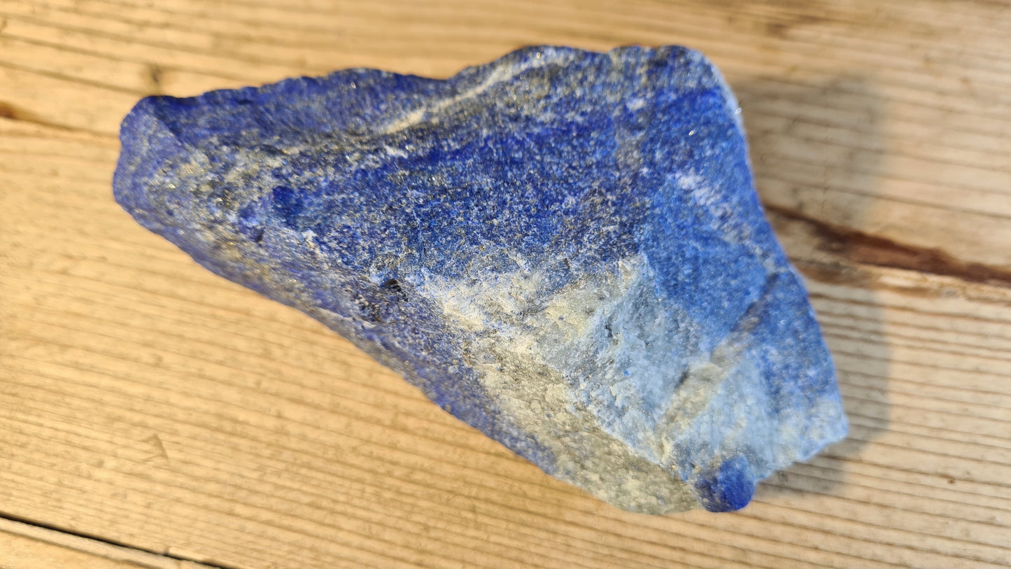 250.5g raw lapis lazuli stone