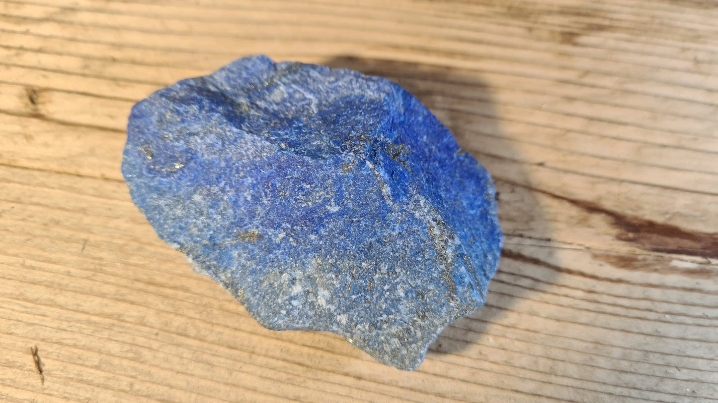 Pierre de lapis-lazuli brute de 196g Lapis-Lazuli