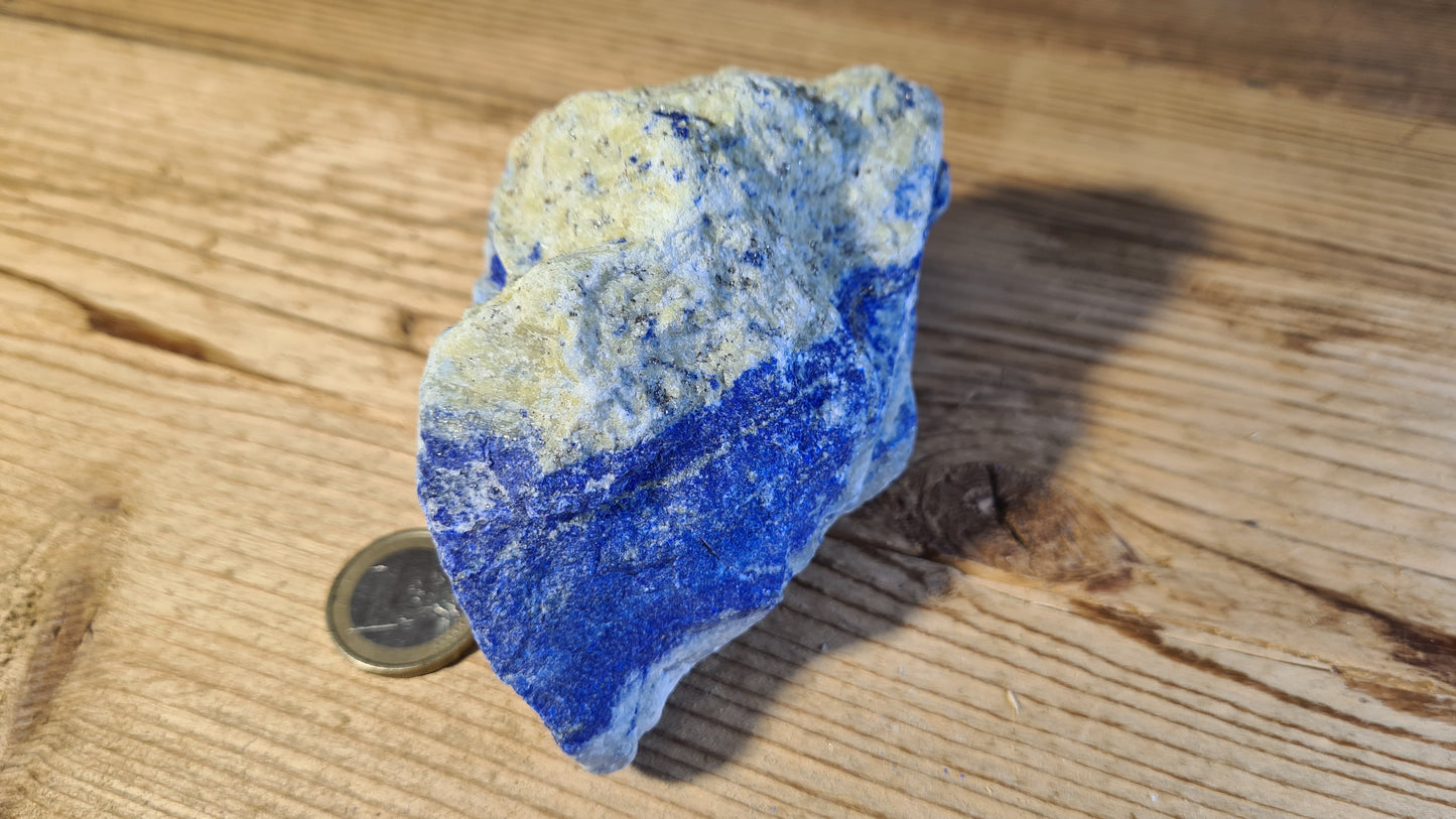 Pierre de lapis-lazuli brute de 438g