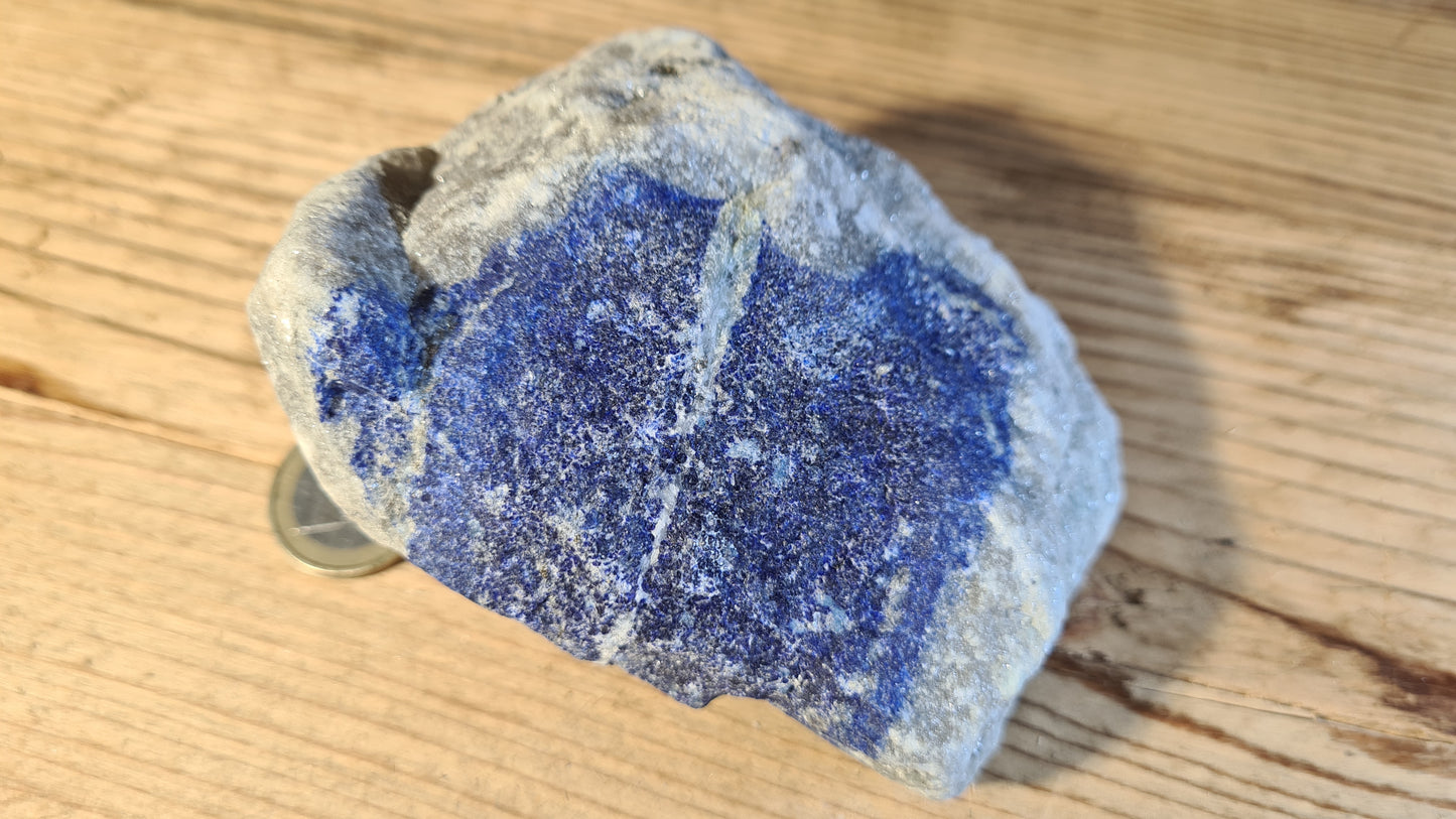 Pierre de lapis-lazuli brute de 507g