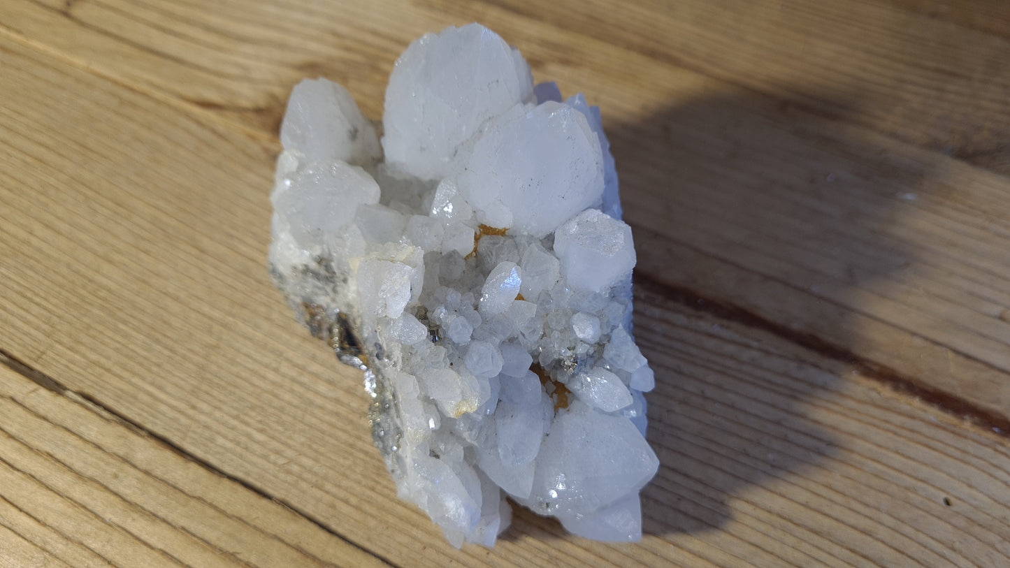 Amas de cristaux quartz et pyrite, 568g, 10x7.5cm