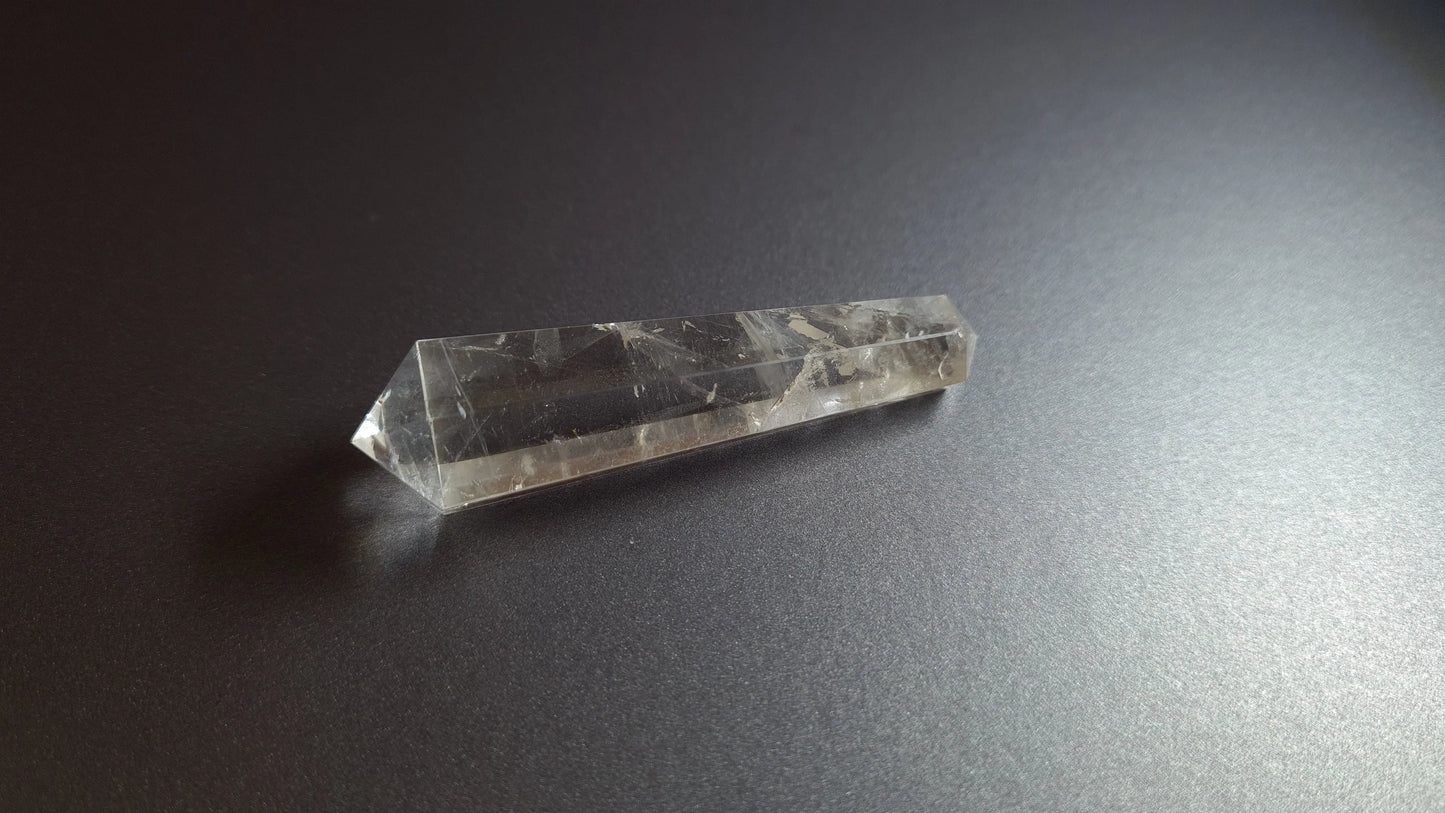 Cristal de quartz - 6 facettes - 6 x 1.7 cm - 17.2 g Ma boutique