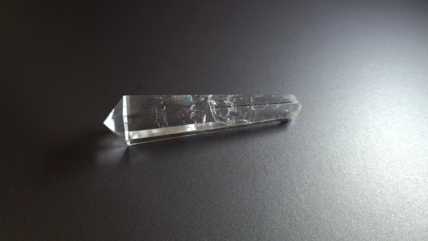Cristal de quartz - 6 facettes - 6.8 x 1.7 cm - 19.8 g Ma boutique