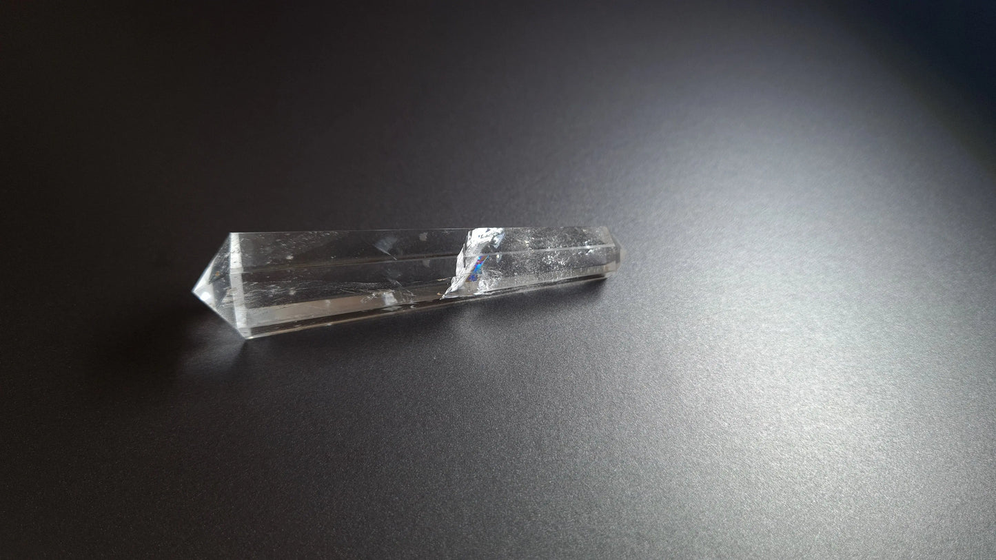 Cristal de quartz - 6 facettes - 7.4 x 1.8 cm - 24.4 g Ma boutique