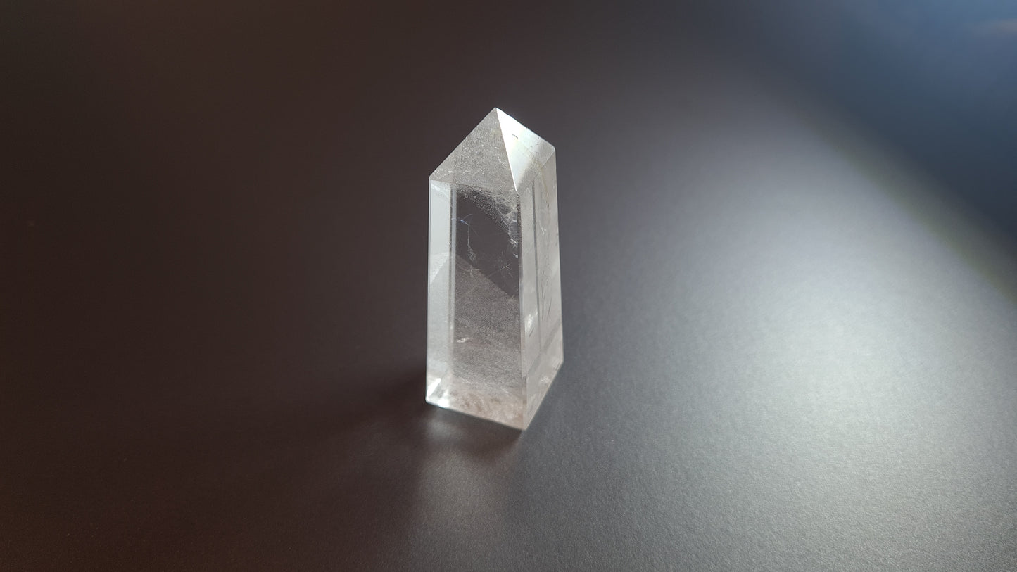4-sided quartz crystal tower 6.4cm