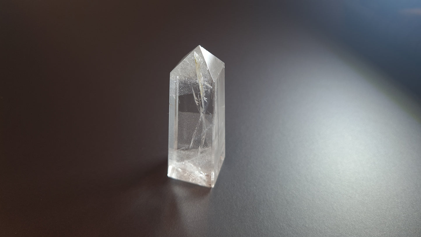 4-sided quartz crystal tower 6.4cm