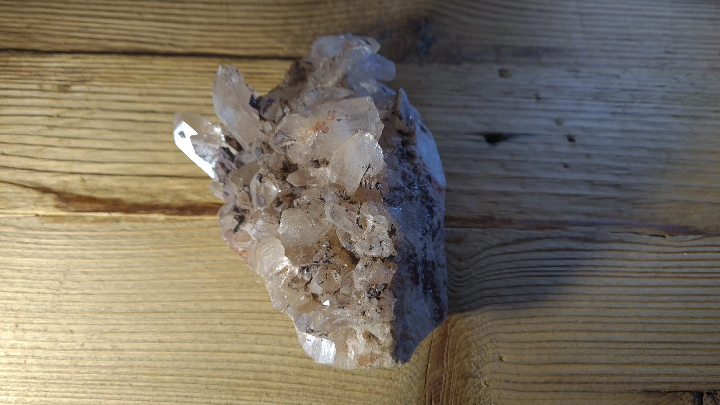 Amas de cristaux de roche / quartz 579g, 13x10cm Cristal Roche