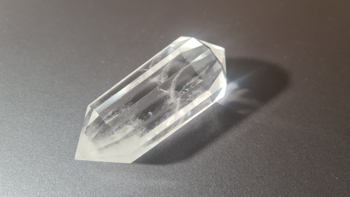 Cristal de quartz - 12 faces - 7.2 x 3 cm - 76g