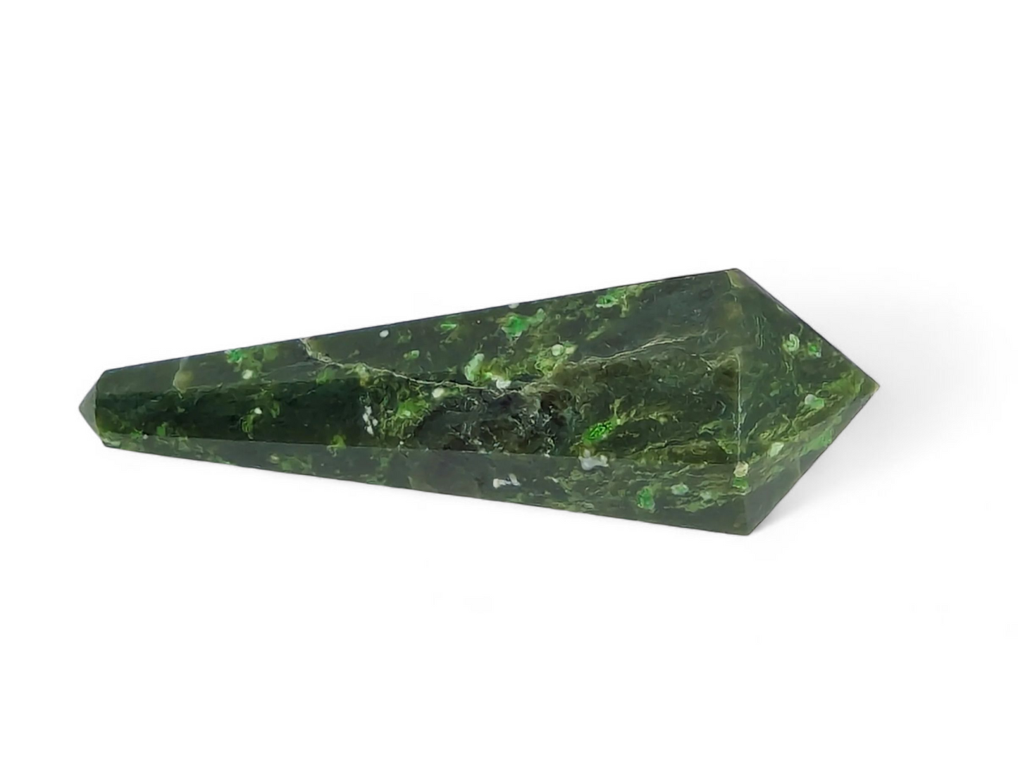 Vogel en jade néphrite du Canada