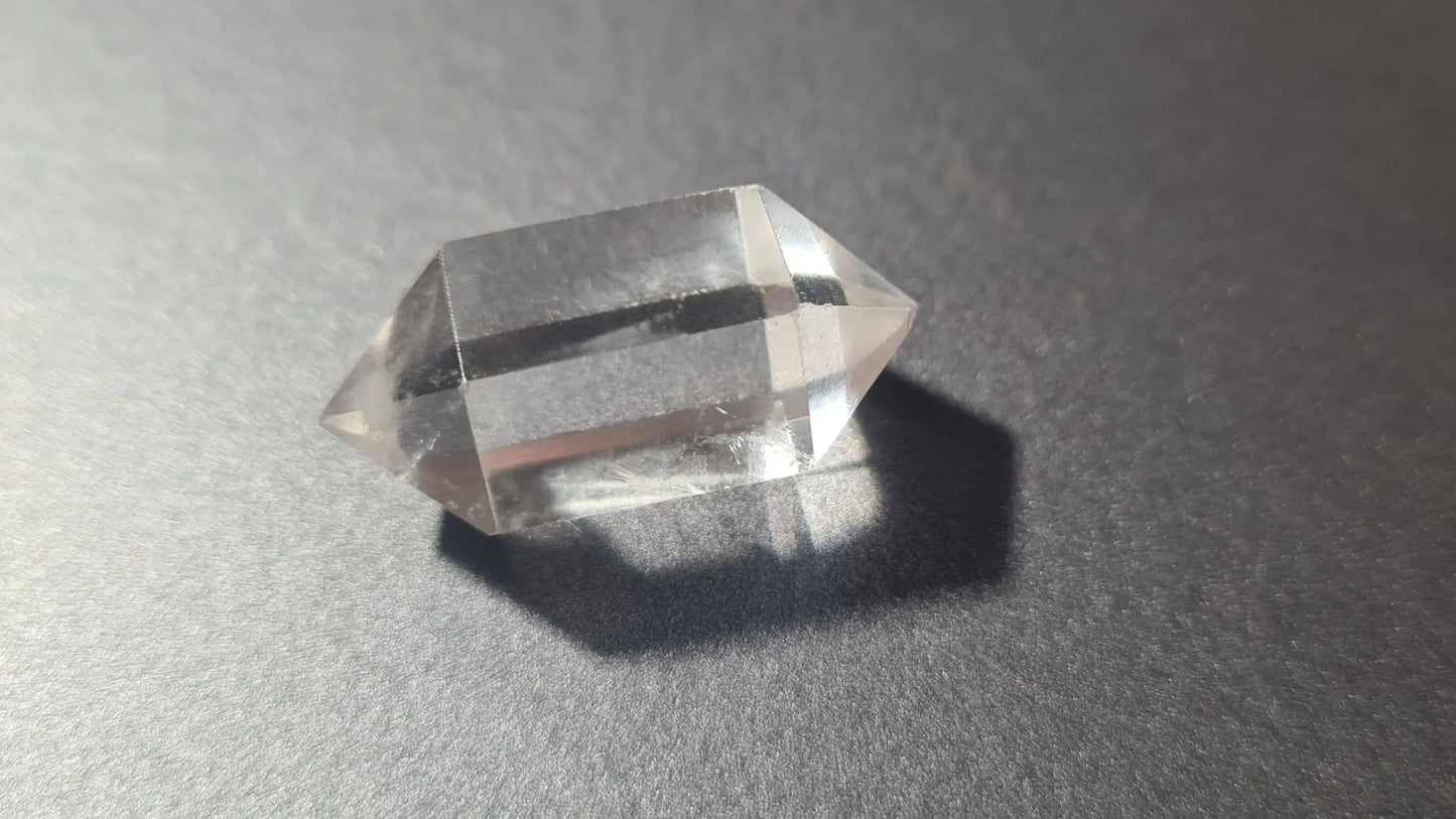 Petits cristaux de quartz 6 facettes Cristal Roche