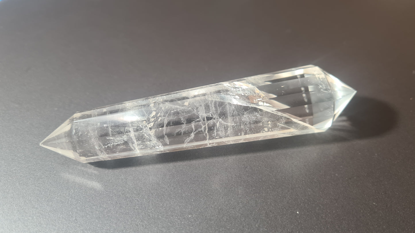 Cristal de quartz - 16 faces - 13.5 x 2.9 cm - 148g