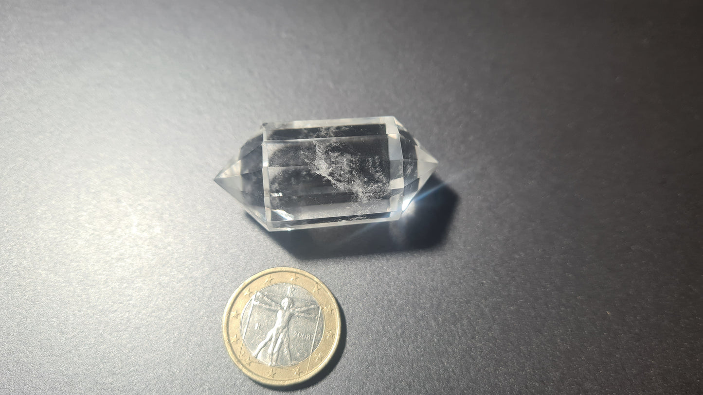Cristal de quartz - 12 faces - 4.6 x 2.1 cm - 30g