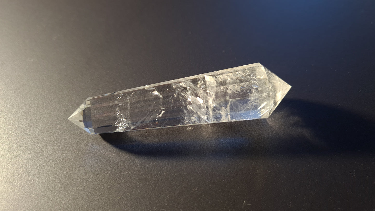 Quartz crystal - 12 faces - 7.8 x 2 cm - 35g FAVORITE