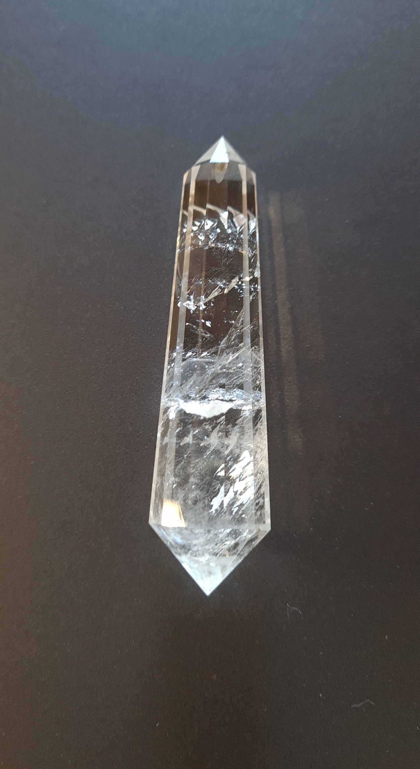 Cristal de quartz - 12 faces - 7.8 x 2 cm - 35g COUP DE COEUR