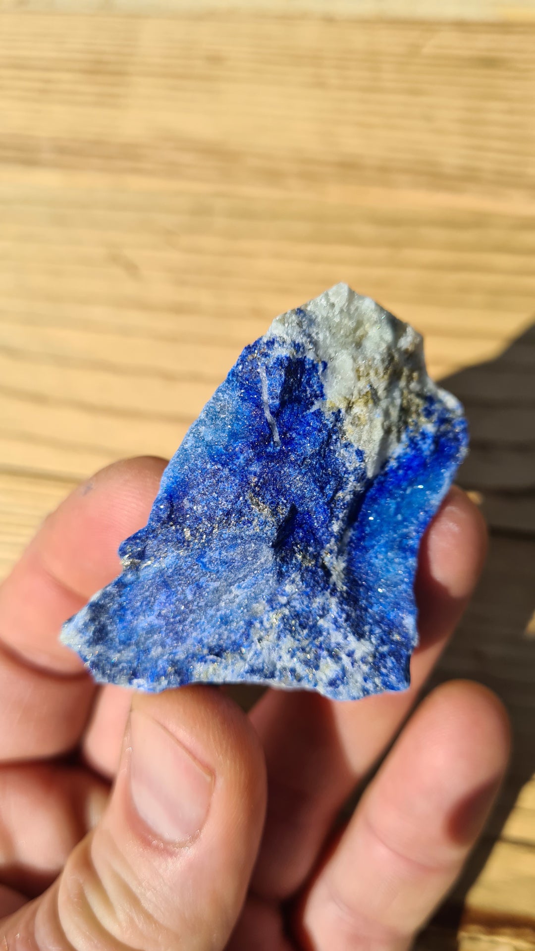 Pierre de lapis-lazuli brute de 51g