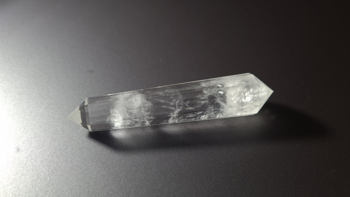 Cristal de quartz - 12 faces - 10.2 x 2.2 cm - 62.3g