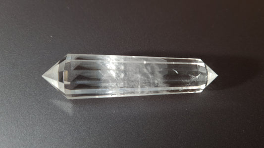 Cristal de quartz - 12 faces - 6.9 x 1.7 cm - 27.1g