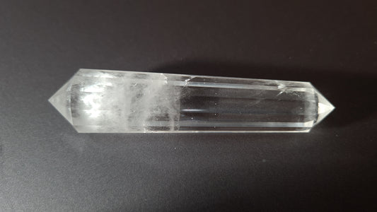 Cristal de quartz - 12 faces - 8.6 x 2 cm - 45.1 g