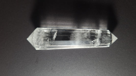 Cristal de quartz - 12 faces - 7.1 x 1.8 cm - 29.2 g