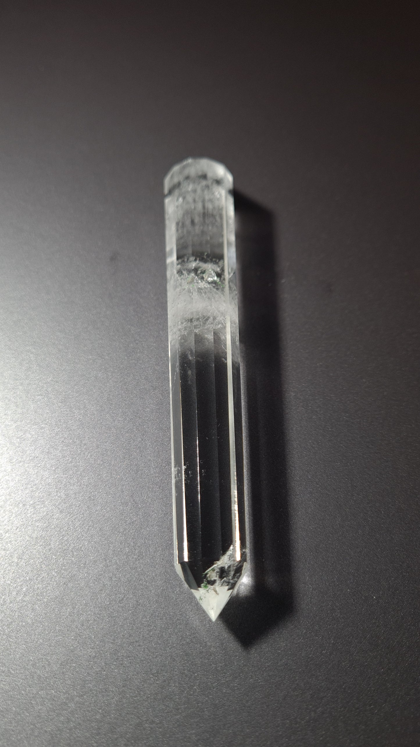 Cristal de quartz - 12 faces - 13.3 x 2 cm - 74.2 g