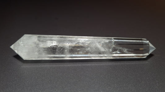 Cristal de quartz - 12 faces - 9.4 x 1.7 cm - 34.9 g