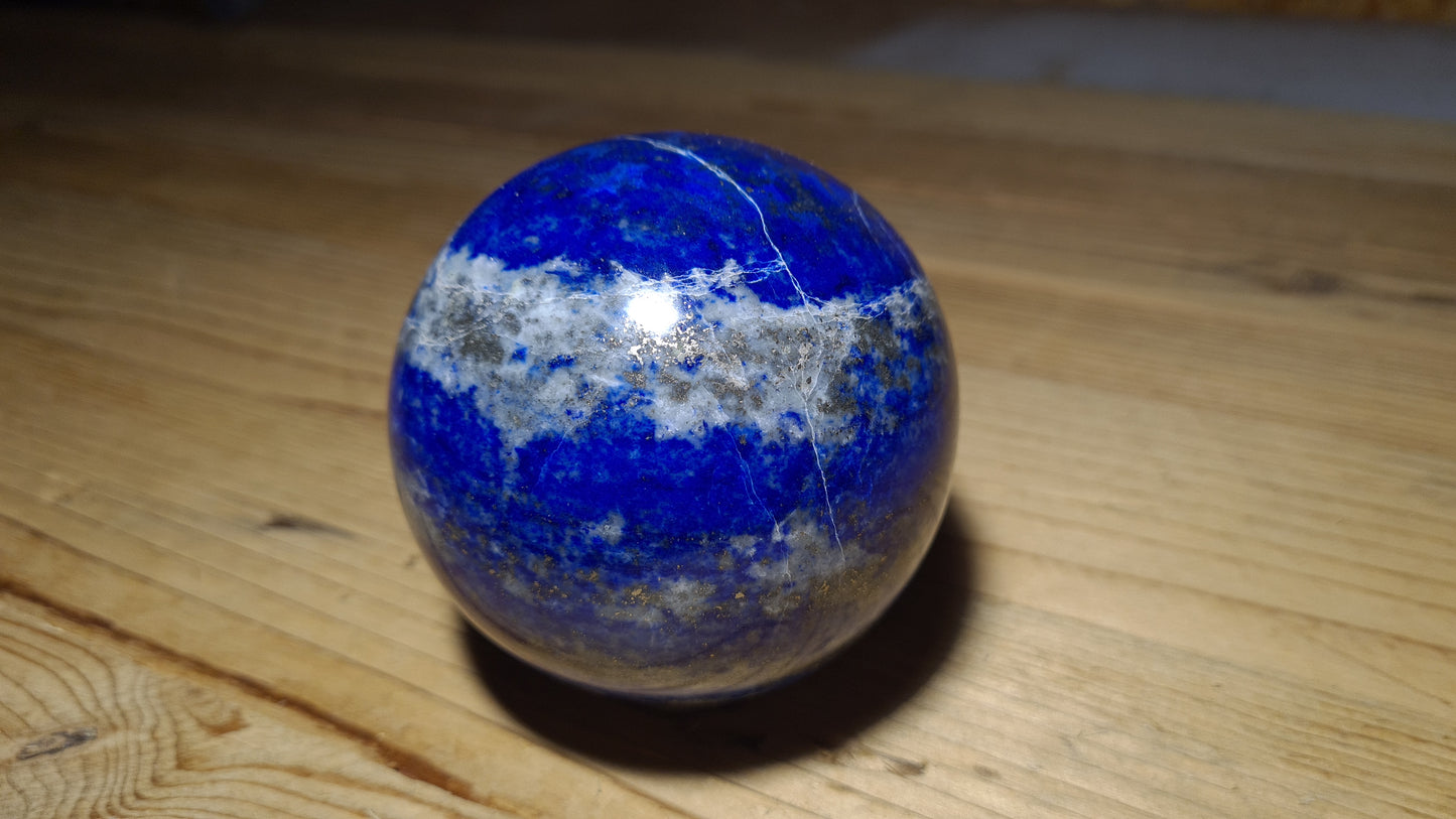 Sphère de 85mm de lapis-lazuli