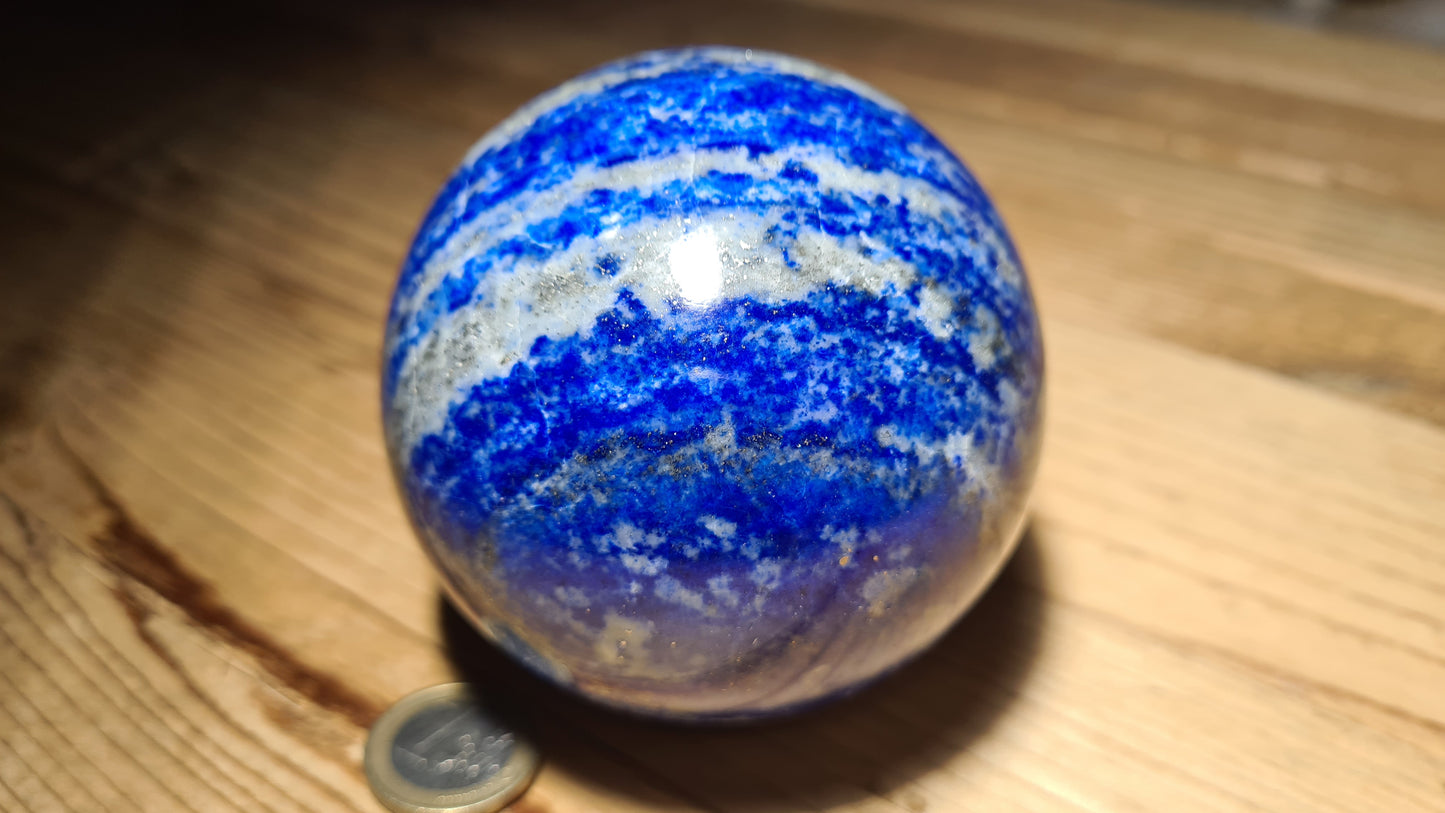 Sphère de 81mm de lapis-lazuli