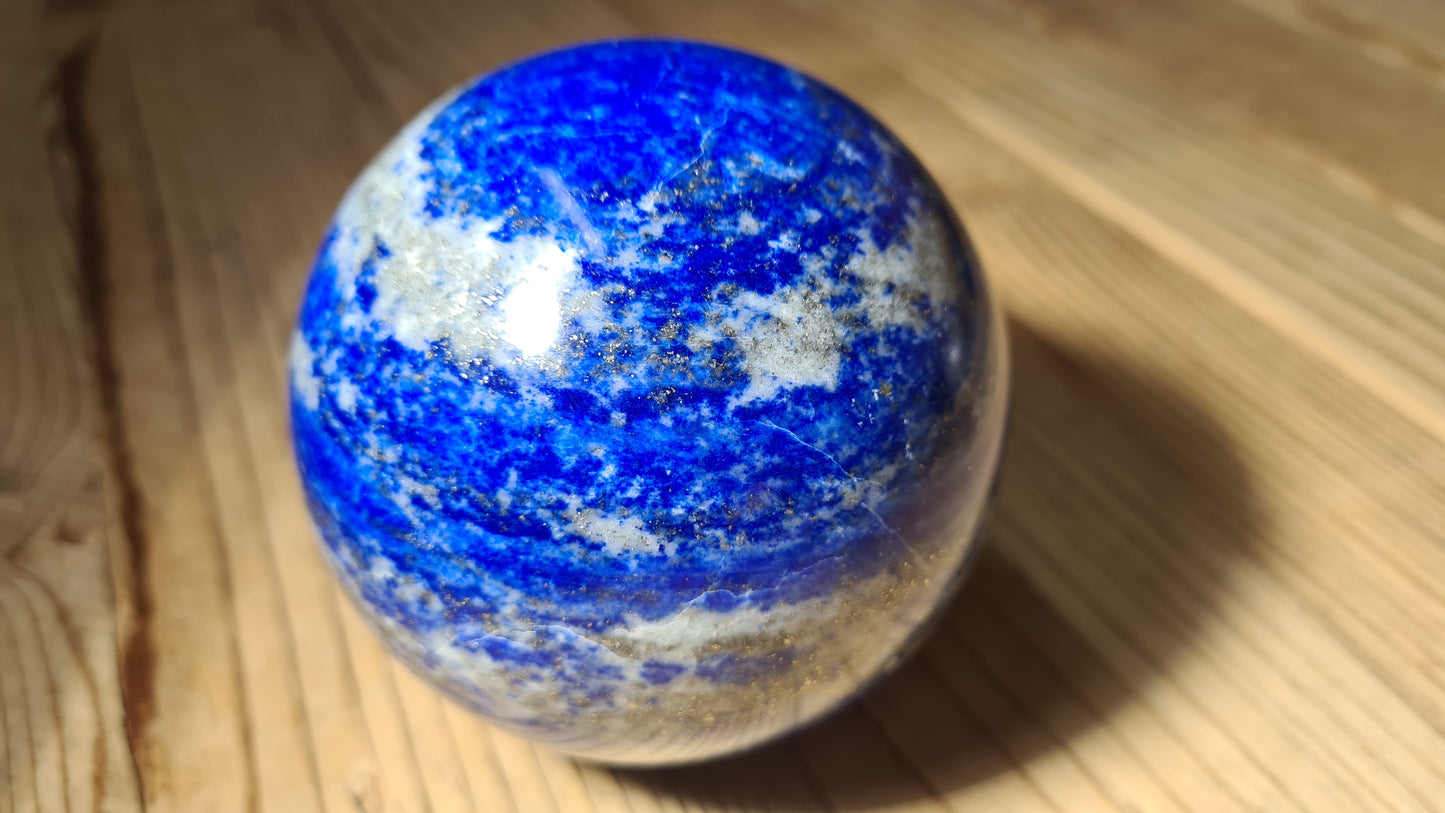 Sphère de 85mm de lapis-lazuli