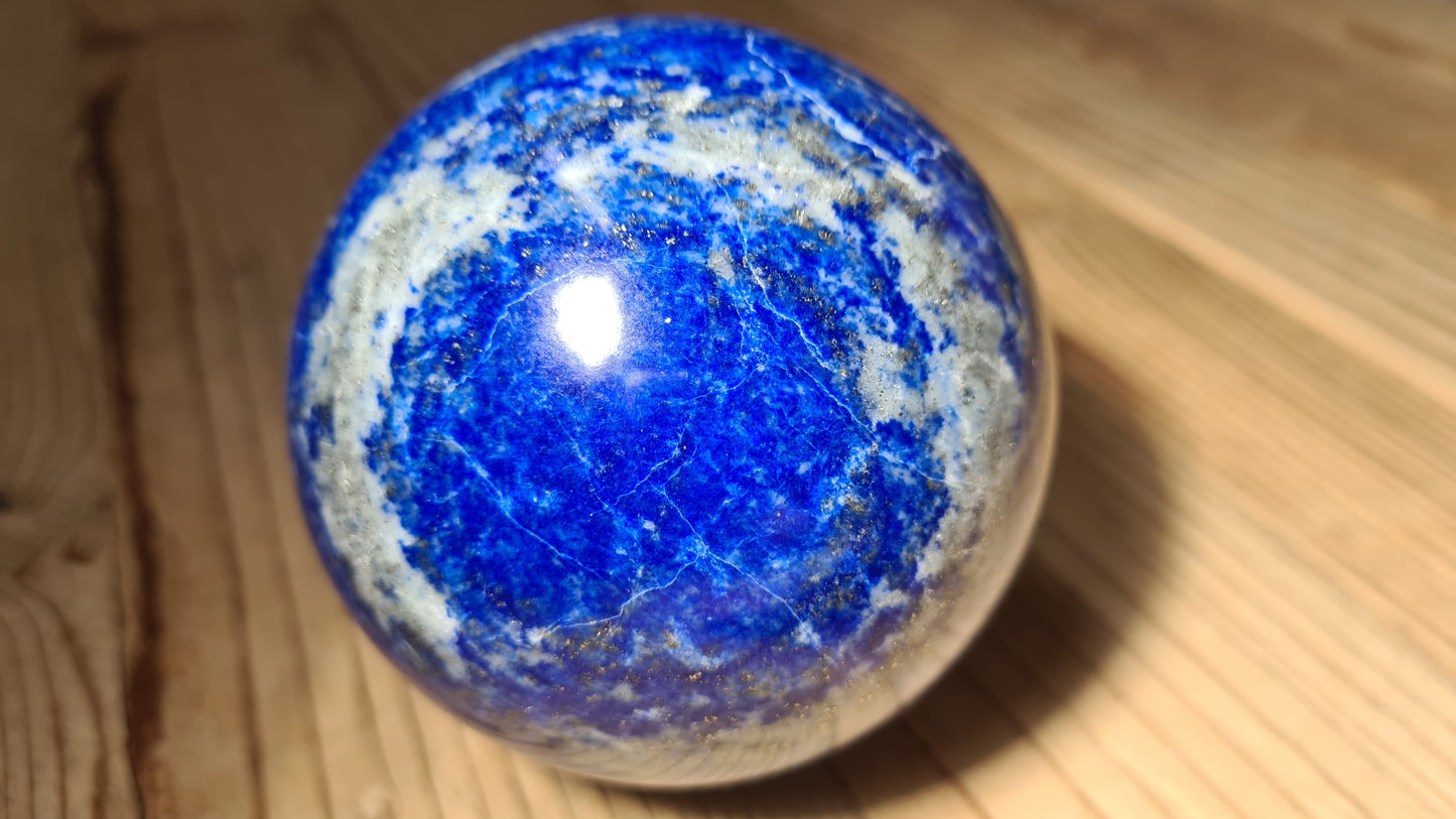 Sphère de 85mm de lapis-lazuli