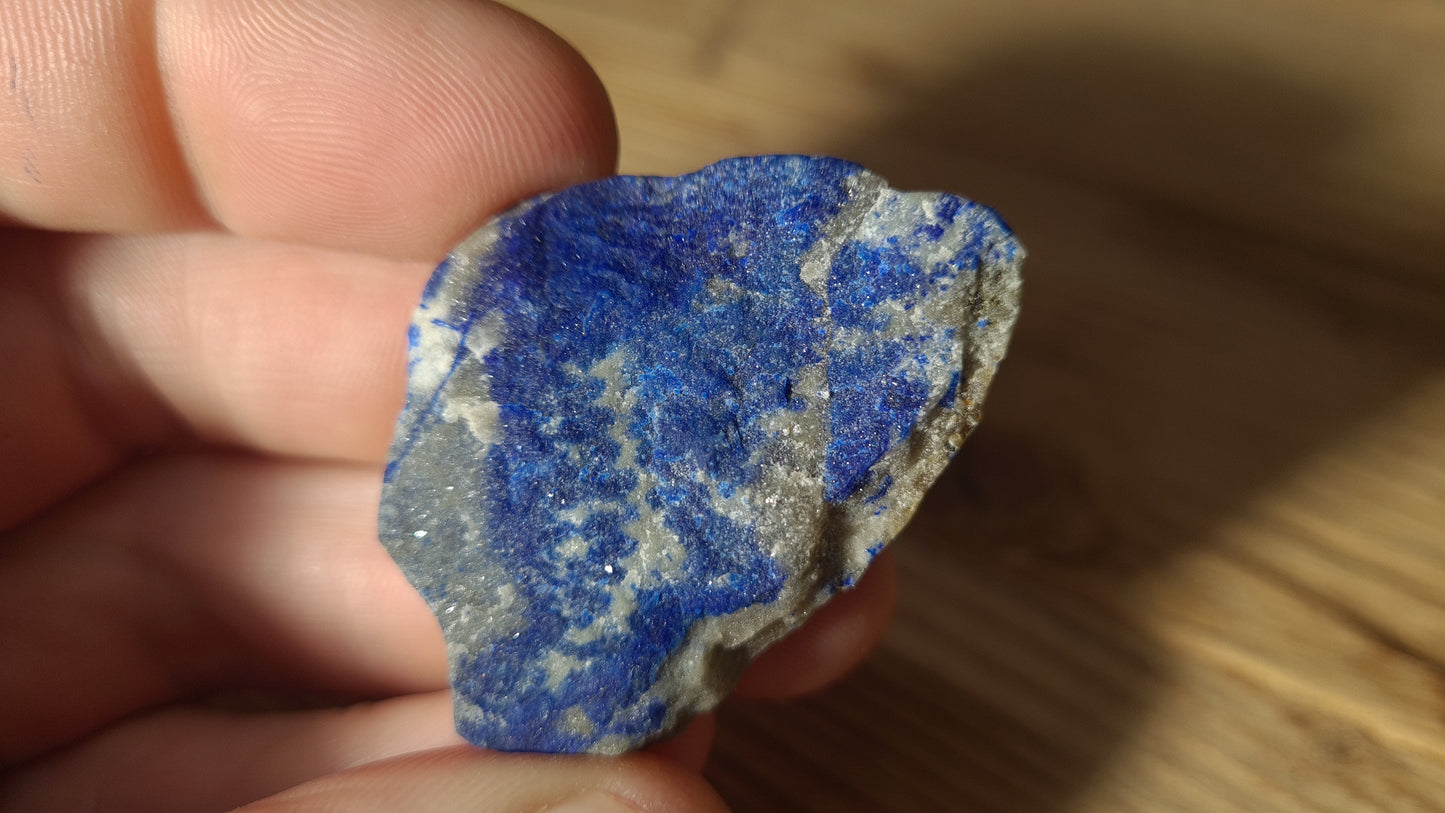 Pierre de lapis-lazuli brute de 19g