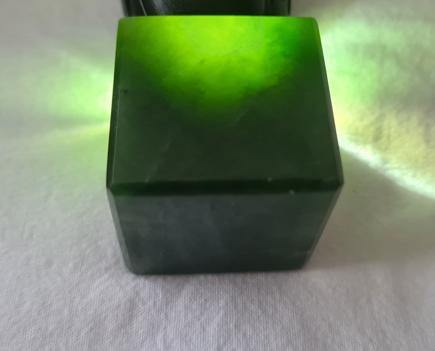 Cubes de jade néphrite 3cm