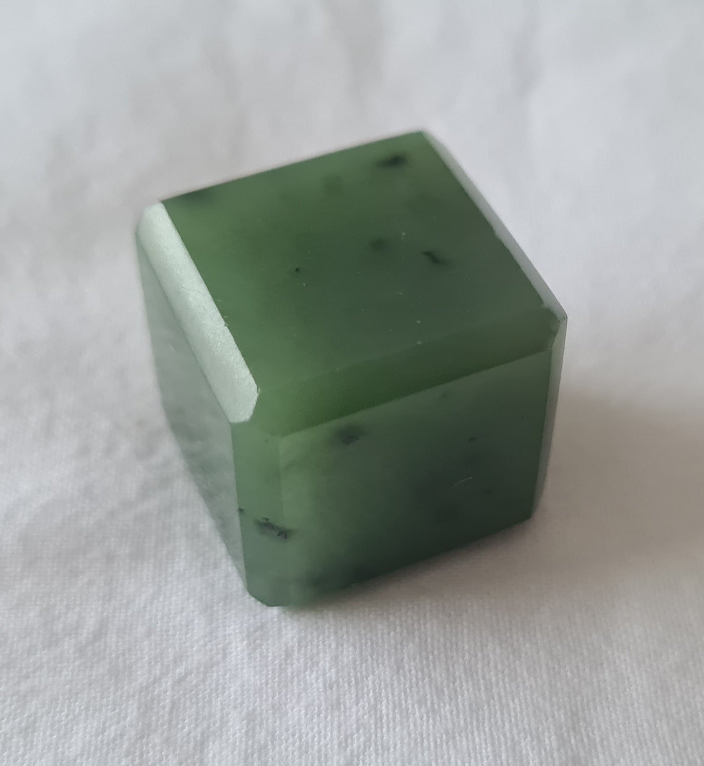 Cubes de jade néphrite 2cm