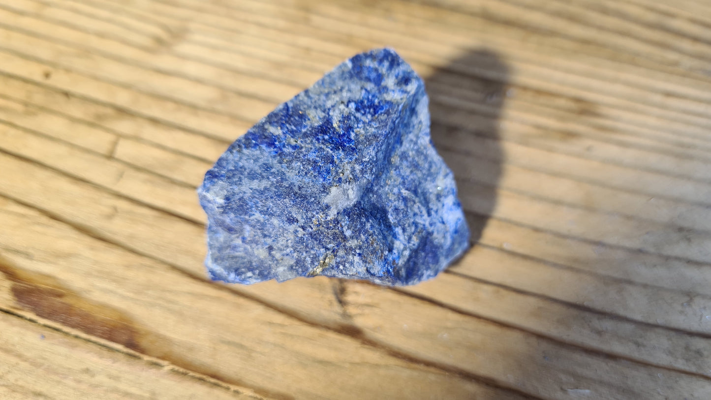 Pierre de lapis-lazuli brute de 40g