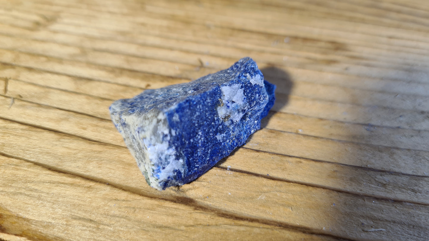 250.5g raw lapis lazuli stone