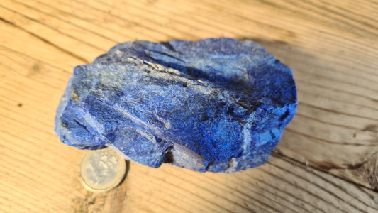 Pierre de lapis-lazuli brute de 446g