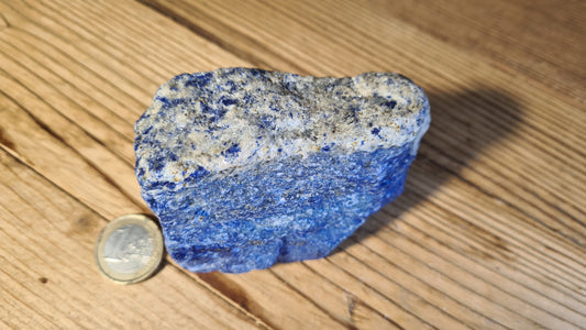 Pierre de lapis-lazuli brute de 300g