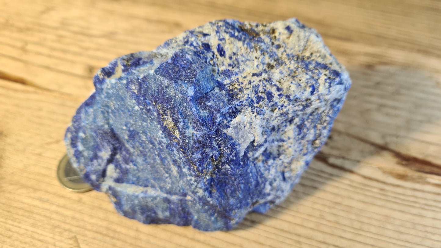 Pierre de lapis-lazuli brute de 435g