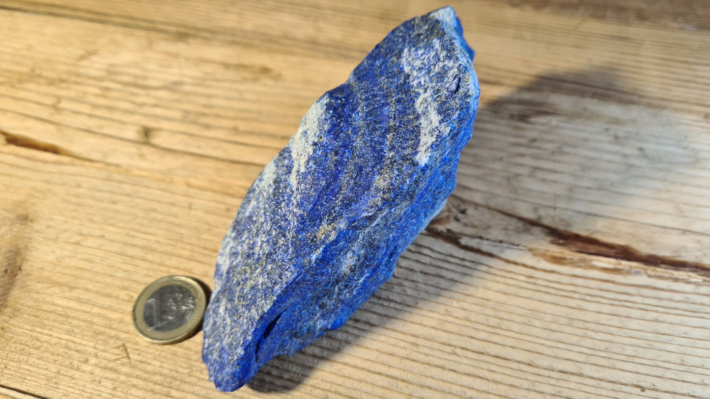 Pierre de lapis-lazuli brute de 515g