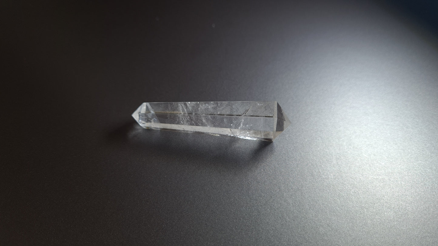 Cristal de quartz - 6 faces - 6.5 x 1.7 cm - 20.5 g