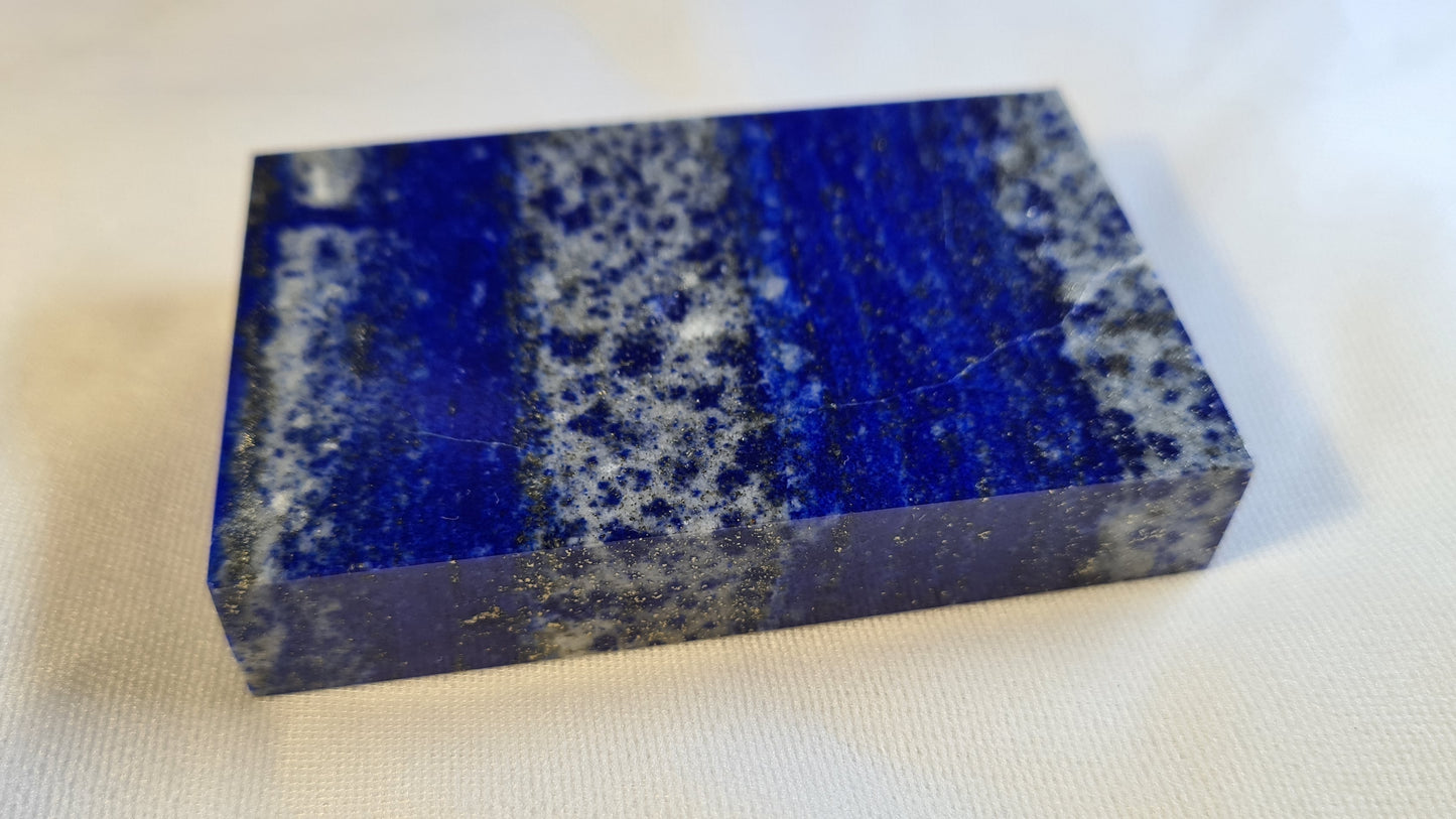 Plaque de lapis lazuli 1.3x5x7.5cm