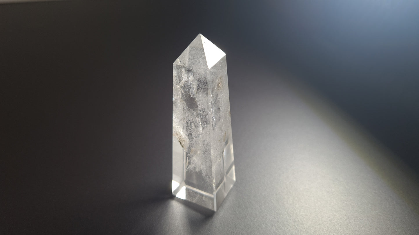 Quartz crystal tower 4 faces 7.9cm