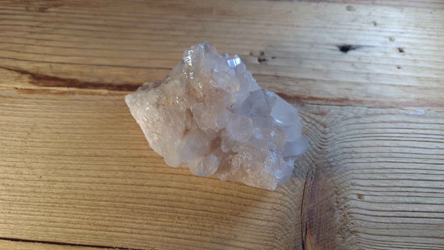 Amas de cristaux de roche / quartz 226g, 9x7cm