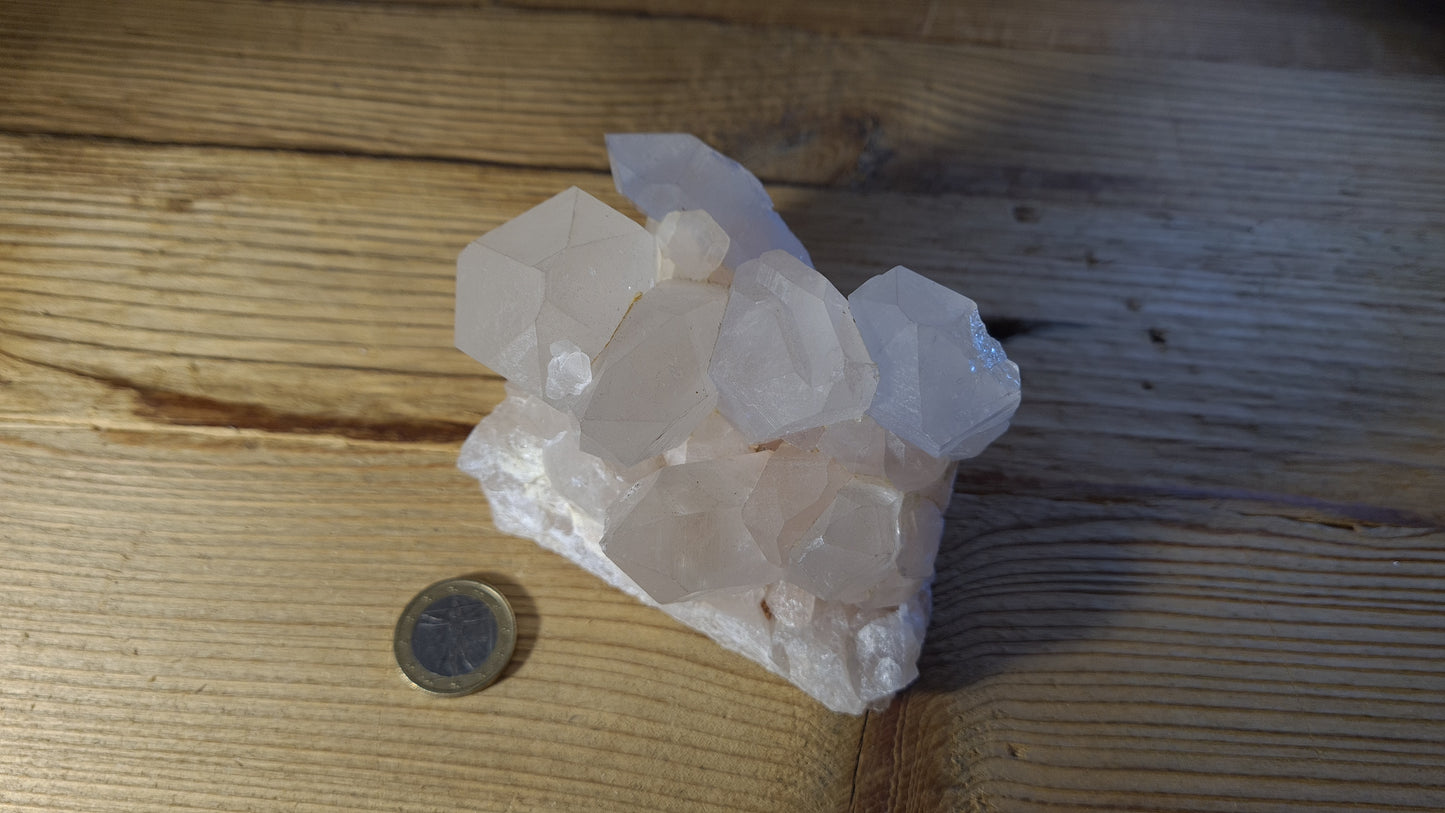 Amas de cristaux de roche / quartz 579g, 10x6cm