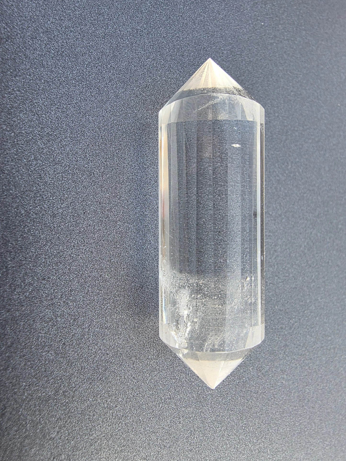 Cristal de quartz - 24 facettes - 5.8 x 1.9 cm – 32.2g Ma boutique