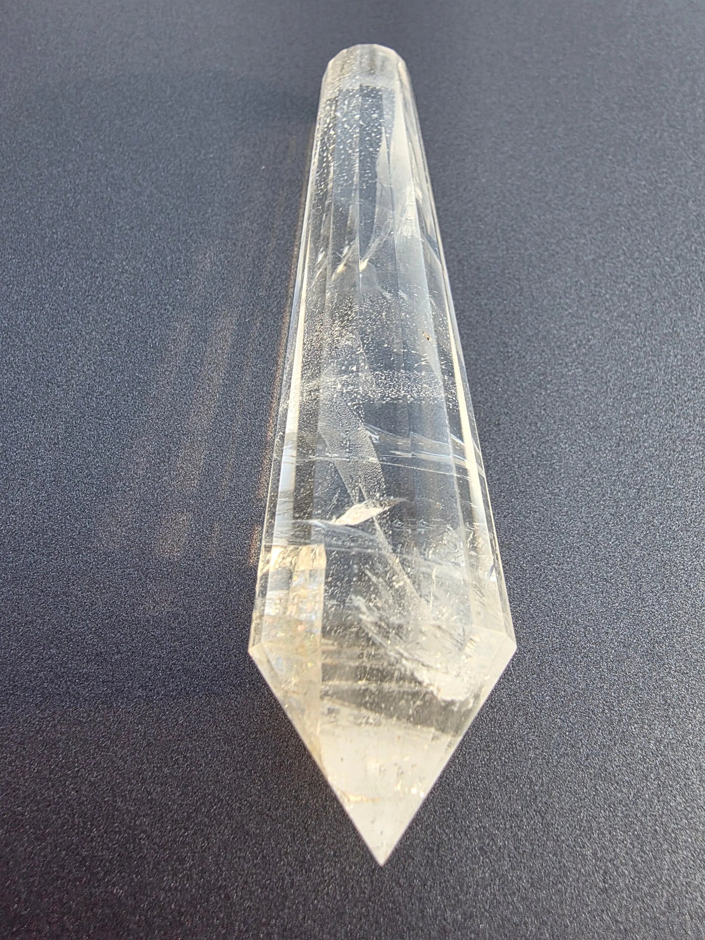 Cristal de quartz - 16 facettes - 11.3 x 2.3 cm - 77.6g Ma boutique