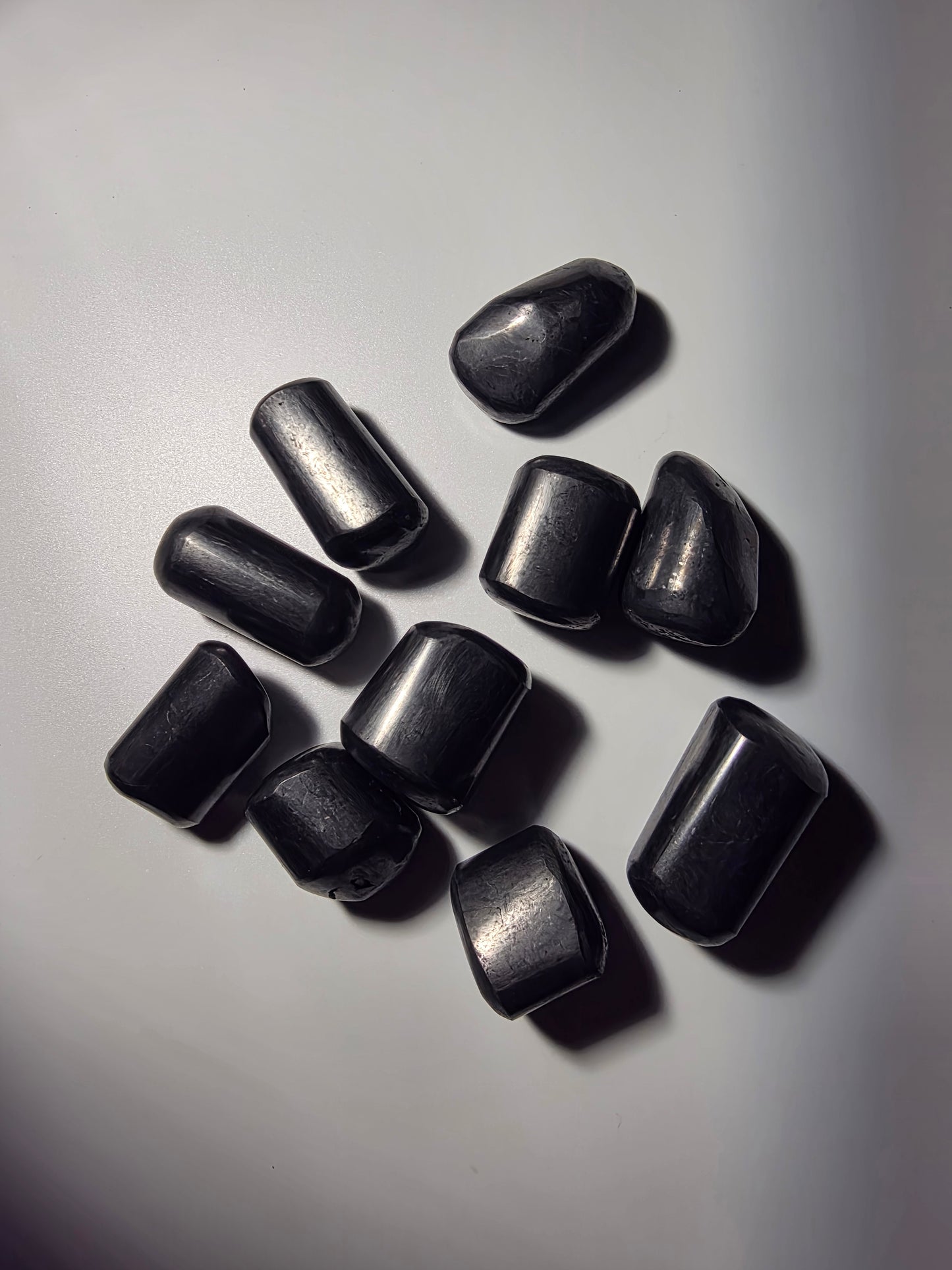 Pierre polie de shungite