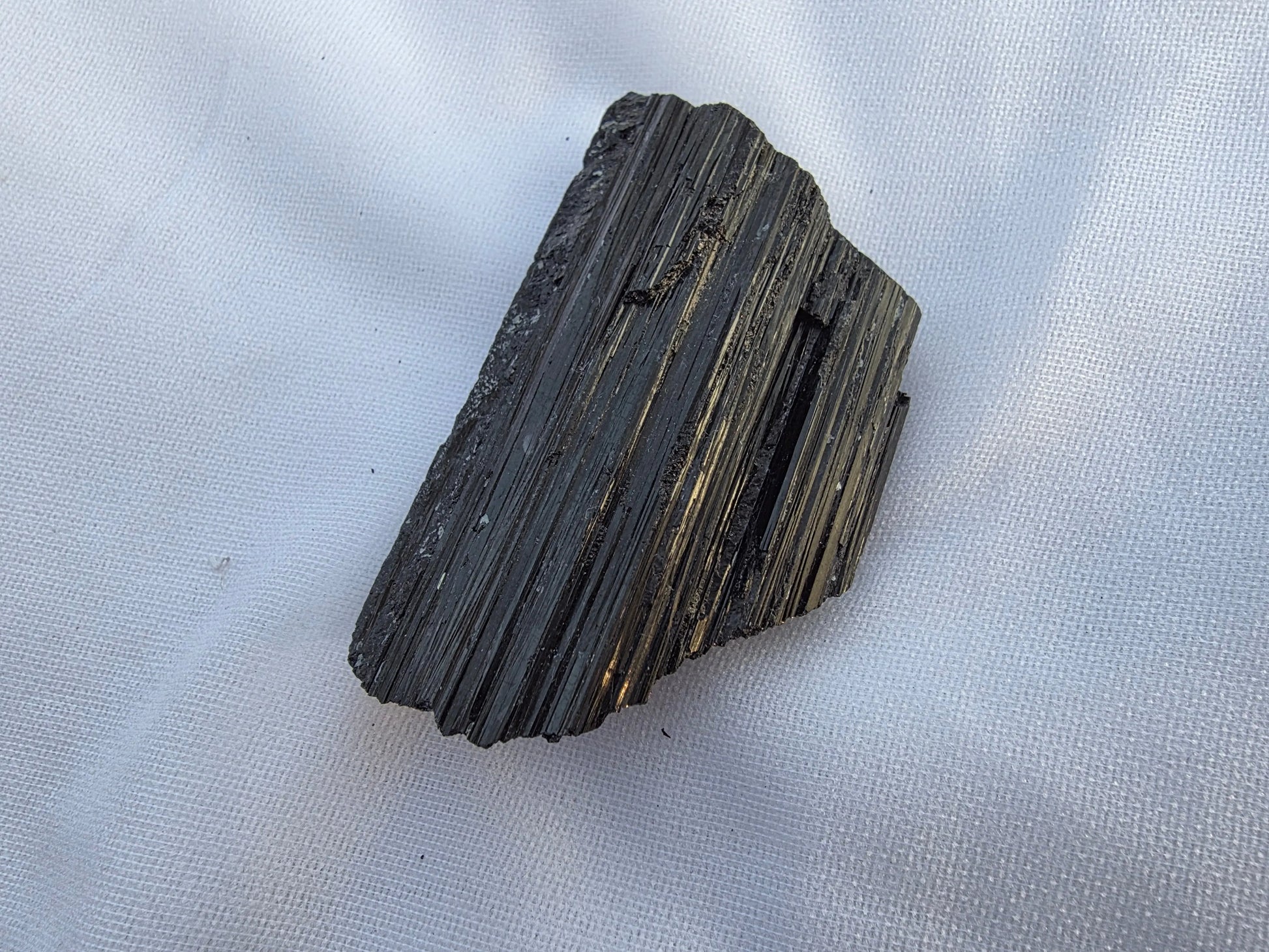 Cristal de tourmaline noire Cristal Roche