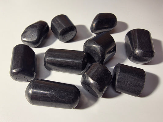 Pierre polie de shungite